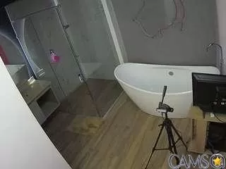 voyeurcam-casa-salsa-bathroom-5’s (Camsoda) Photo