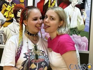 Petra-Duffield-and-Bree-Bramblett’s Flirt4Free Profile Image