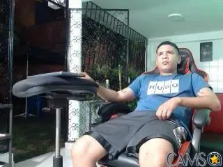 BrianCruz’s (XloveCam) Photo